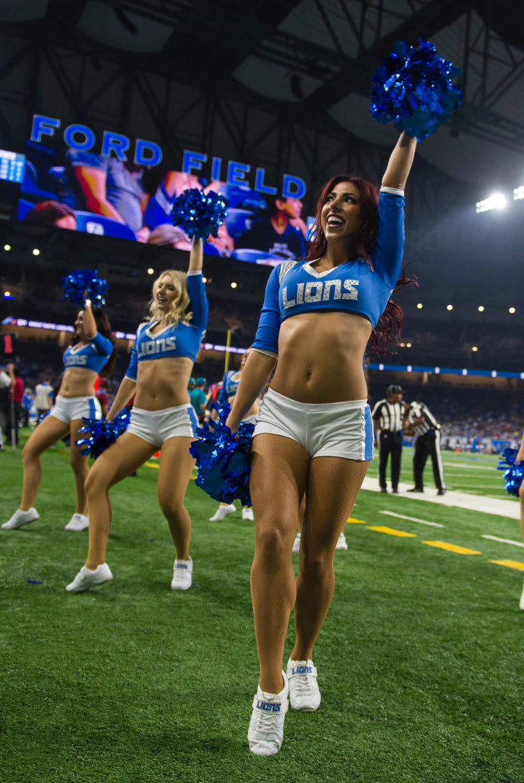 Detroil Lions Cheer leaders wearing Pastry Shoes