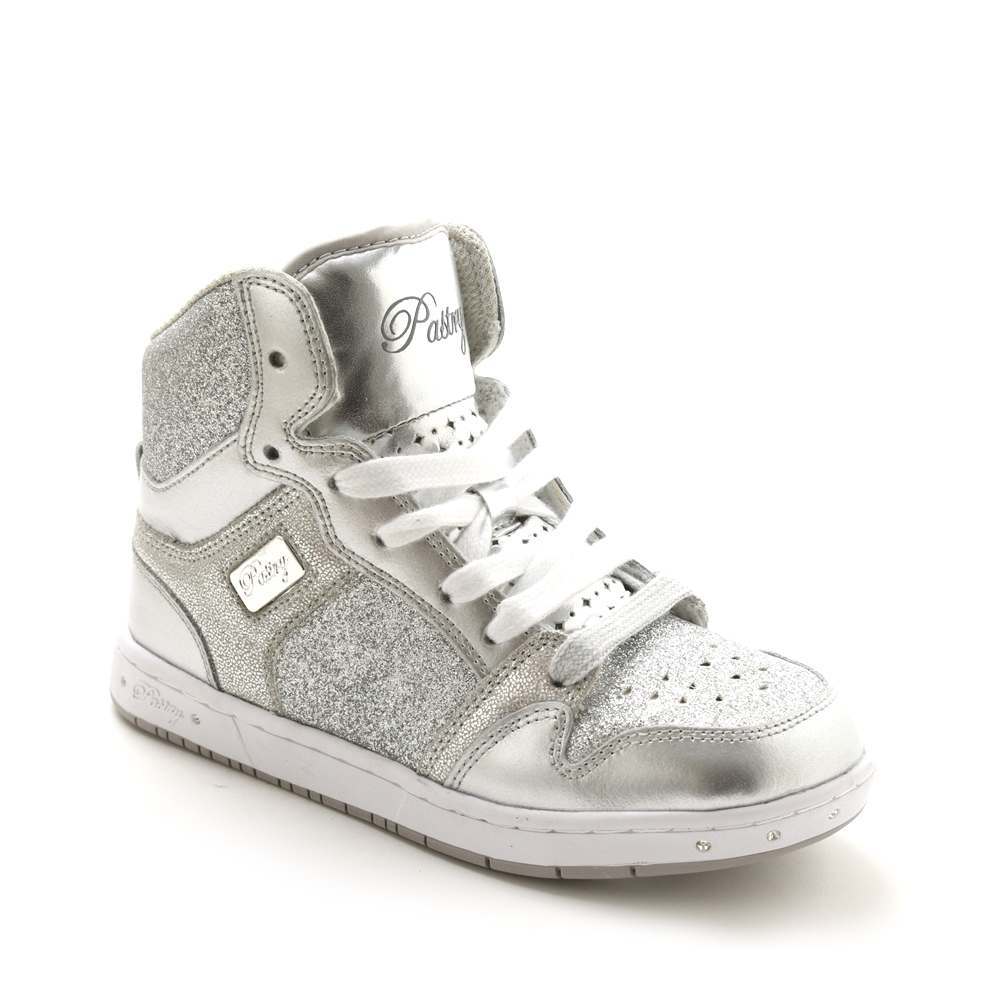 Pastry Glam Pie Glitter Youth Sneaker in Silver in 3 quarter view